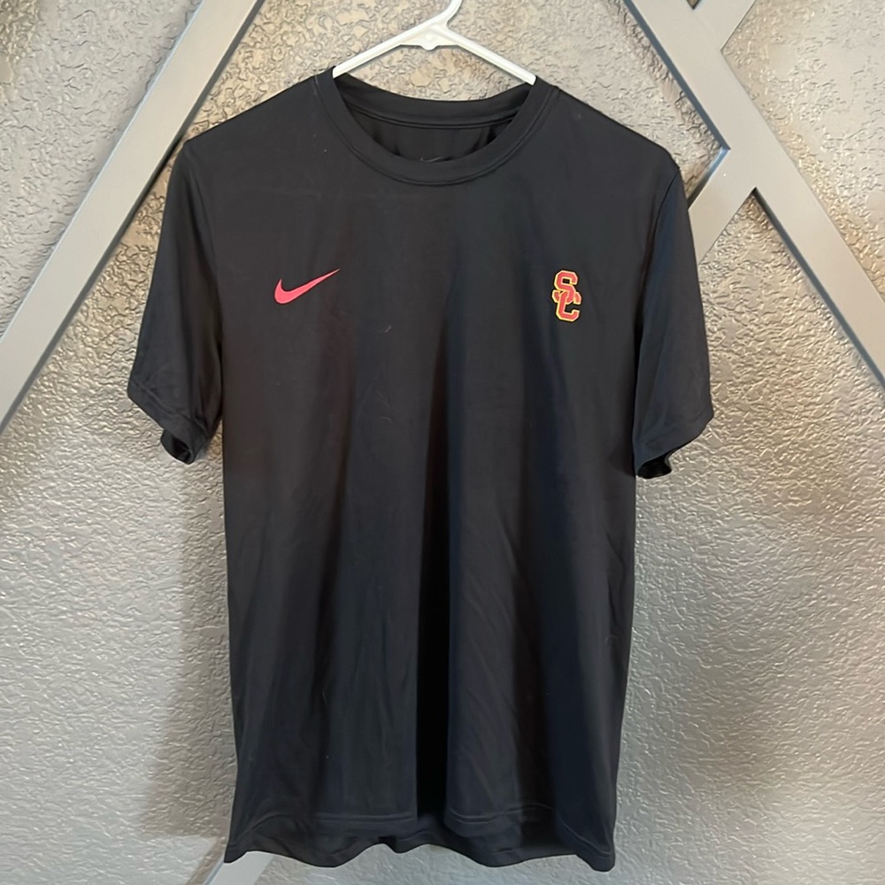 Get Game Day Ready: Nike USC Dri-Fit Shirt (Size M)
